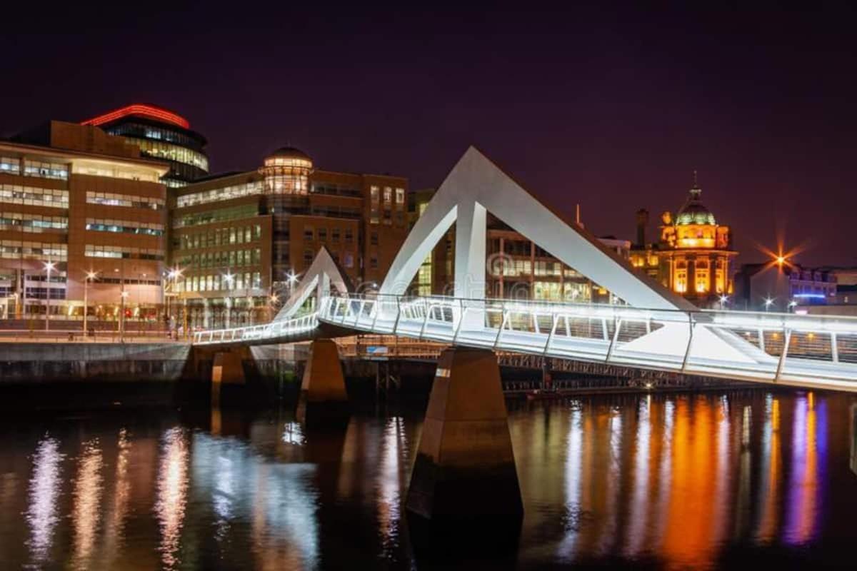 Glasgow City Centre G1 Penthouse With Riverviews - Duplex מראה חיצוני תמונה